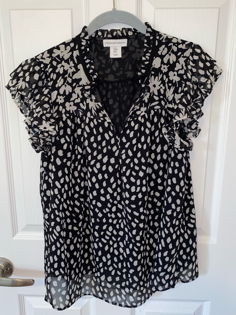 Black & White Dot-Print Ruffle Sleeve Blouse